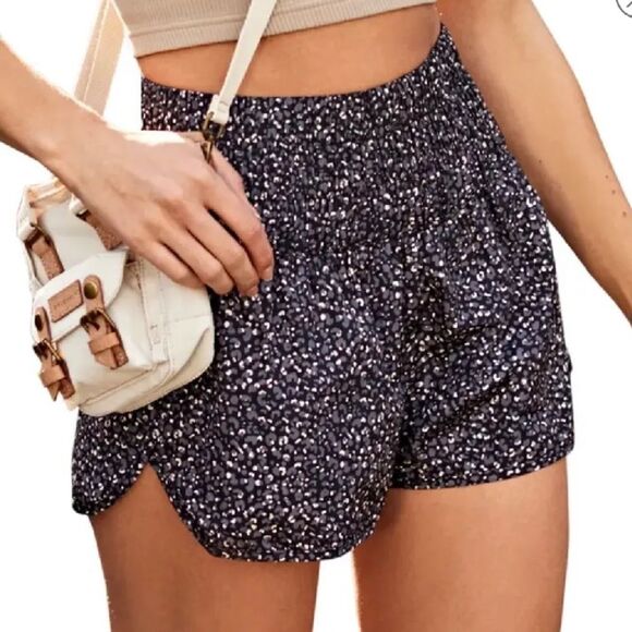 Free People FP Movement leopard Print Way Home Activewear Shorts Size Medium - Picture 1 of 8